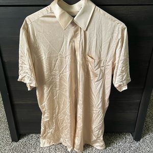 vintage Media brand men’s medium button up shirt. looks like silk material